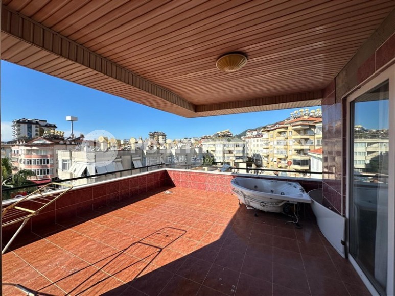 Большая квартира в центре Алании с террасой и джакузи-id-8485-фото-21