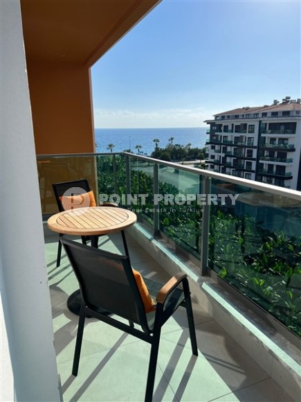 Роскошный дуплекс 210 м², с видом на море на первой береговой линии в Кестеле-id-8489-фото-18