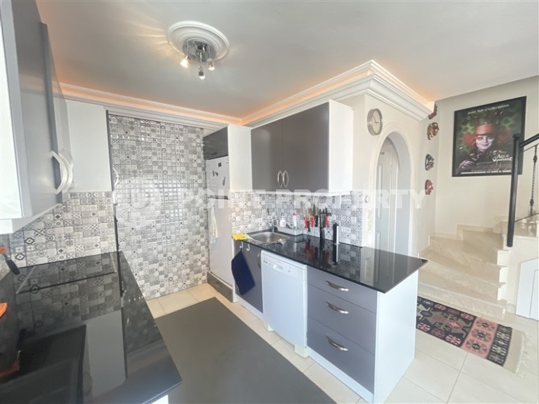 Сдвоенный дуплекс в комплексе с большой территорией в районе Джикджилли-id-8493-photo-7