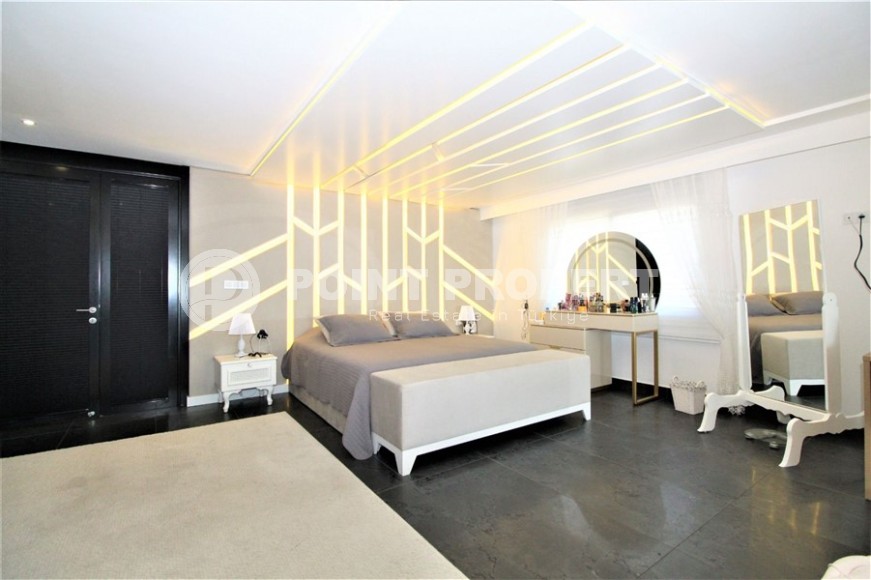 Потрясающий дуплекс 300 м², на первой береговой линии в Кестеле-id-8501-фото-10