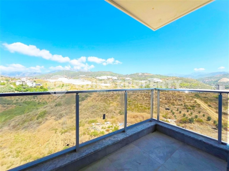 Недорогая квартира с чистовой отделкой в двух километрах от моря, в спокойном районе Аланьи - Демирташ-id-8122-фото-9