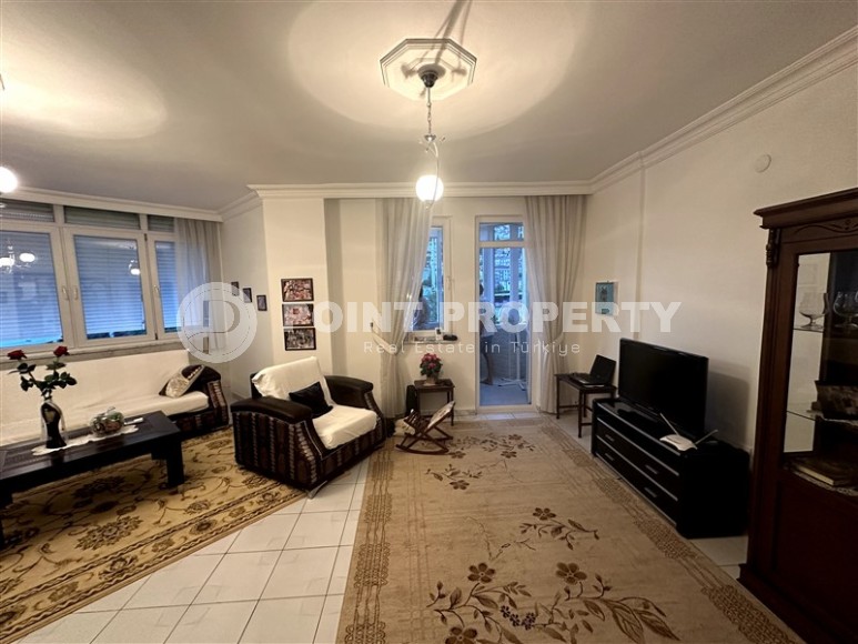 Меблированная квартира 150 м² в центре Аланьи с отдельной кухней,  ВНЖ-id-8570-фото-3