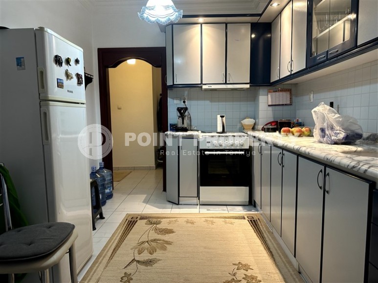 Меблированная квартира 150 м² в центре Аланьи с отдельной кухней,  ВНЖ-id-8570-фото-4