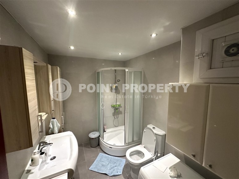 Меблированная квартира 150 м² в центре Аланьи с отдельной кухней,  ВНЖ-id-8570-фото-10