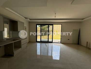 Потрясающая двухуровневая квартира 120 м² с садом в центре Аланьи-id-8573-фото-2