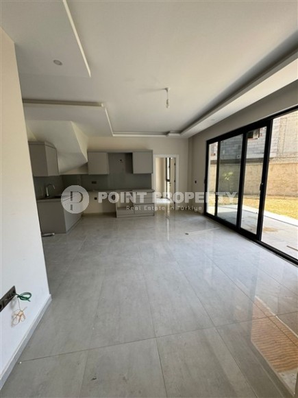 Потрясающая двухуровневая квартира 120 м² с садом в центре Аланьи-id-8573-фото-3