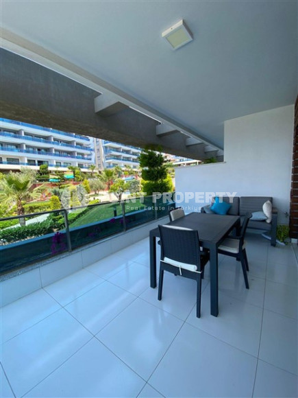 Стильный садовый дуплекс 3+1, 240м², в элитном комплексе района Каргыджак, Алания-id-1670-фото-25