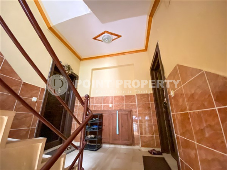 Меблированная квартира двумя спальнями, 95м², в доме городского типа в центре Алании-id-1671-фото-19