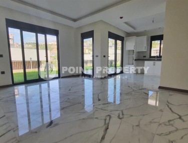 Современная триплекс-вилла 210 м² в Каргыджаке-id-8619-фото-2