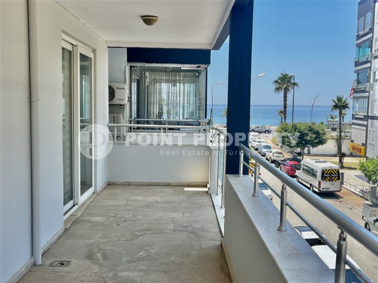 Furnished apartment 2+1 50 meters from the sea, with the possibility of obtaining a long-term resident visa-id-7977-photo-2