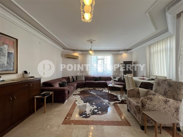 Large two bedroom apartment, 125m², in a cozy complex with a swimming pool, by the sea in Mahmutlar, Alanya-id-1675-photo-4