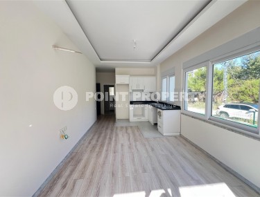 Новая квартира с чистовой отделкой в 1700 метрах от моря, в районе Авсаллар-id-7001-фото-2