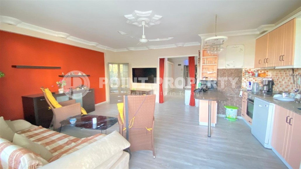 Недорогая квартира с мебелью и техникой 115 кв.м.-id-8672-фото-3