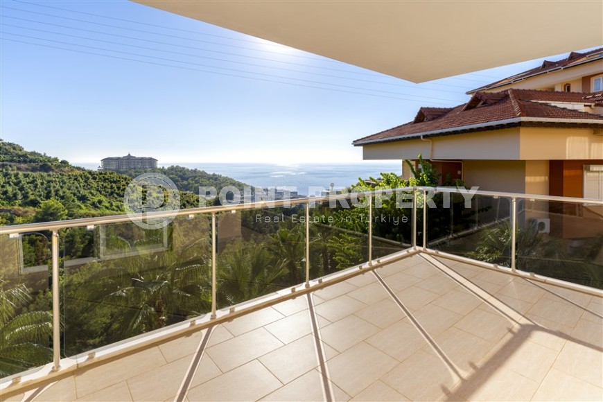 Двухуровневая квартира с красивым видом на море и горы в районе Каргыджак-id-8694-фото-6