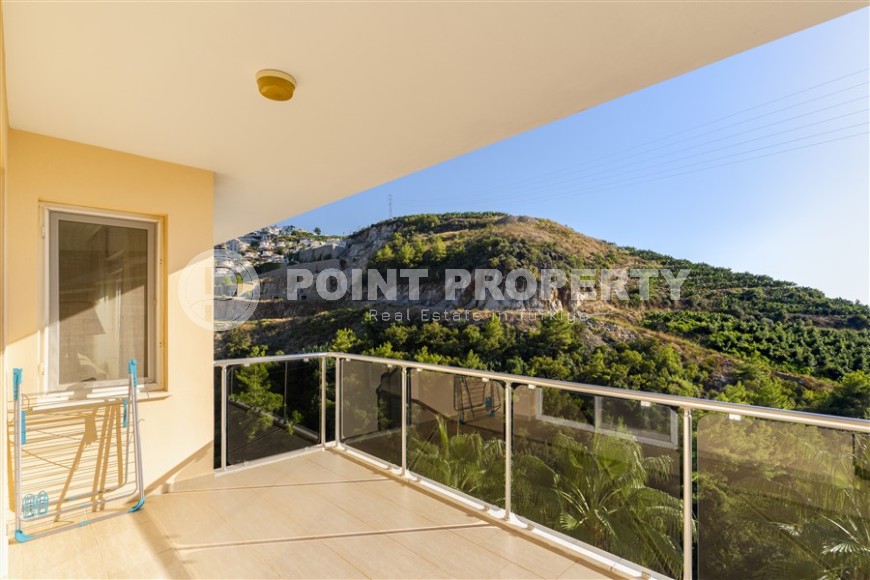 Двухуровневая квартира с красивым видом на море и горы в районе Каргыджак-id-8694-фото-8