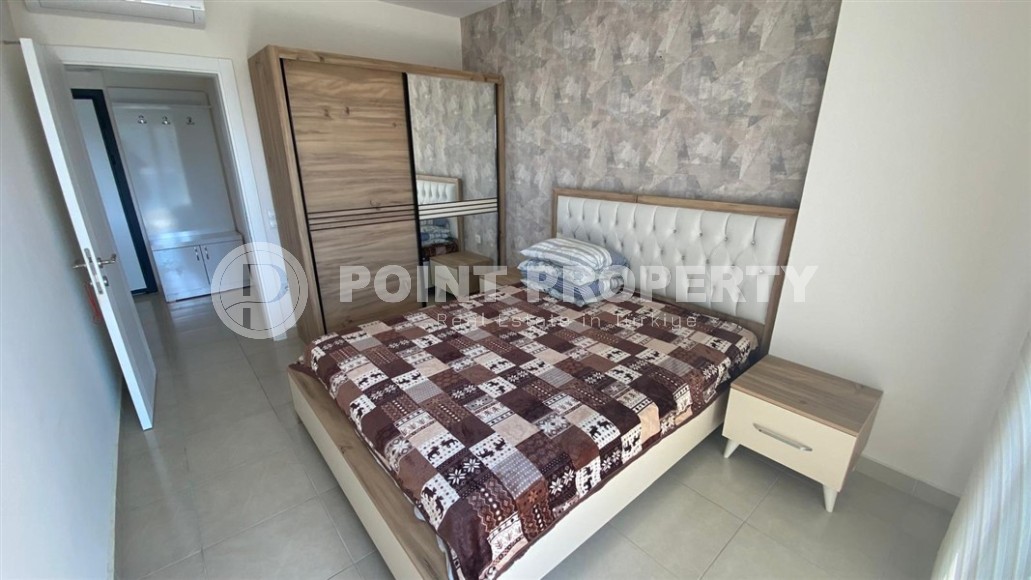 Добротная квартира на высоком этаже в комплексе с бассейном-id-8695-фото-7