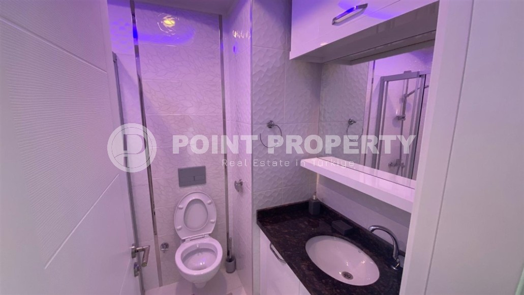 Добротная квартира на высоком этаже в комплексе с бассейном-id-8695-фото-8