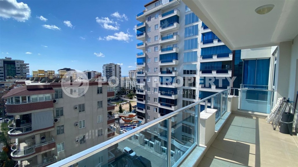 Добротная квартира на высоком этаже в комплексе с бассейном-id-8695-фото-9