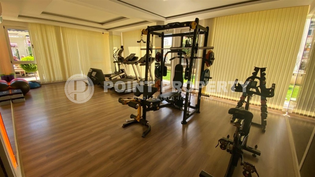 Добротная квартира на высоком этаже в комплексе с бассейном-id-8695-фото-13