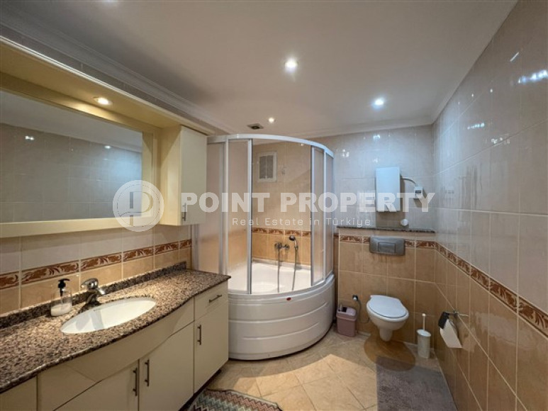 Large three-room apartment, 135m², near the Tuesday market in Mahmutlar, Alanya, 250m from the sea-id-1680-photo-24