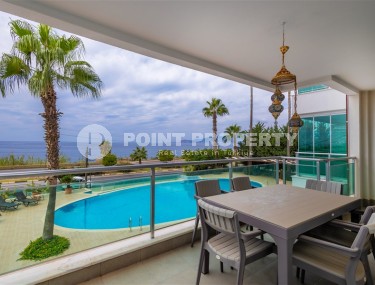 Furnished apartment 110 m² on the beach with panoramic sea view in Kargicak-id-8705-photo-1