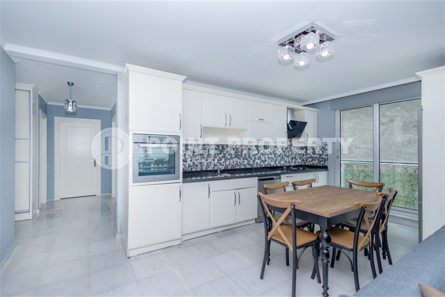 Furnished apartment 110 m² on the beach with panoramic sea view in Kargicak-id-8705-photo-5