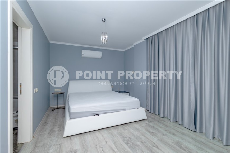 Furnished apartment 110 m² on the beach with panoramic sea view in Kargicak-id-8705-photo-7