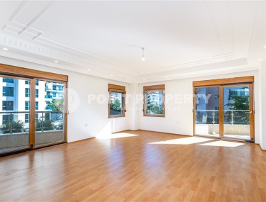 Просторная квартира 220 м² в центре Аланьи, рядом с пляжем Клеопатры-id-8706-фото-2