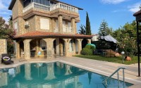 Magnificent three-storey villa 300 m² with pool and garden, Upper Oba-id-8726-photo-1