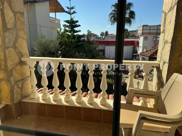 Magnificent three-storey villa 300 m² with pool and garden, Upper Oba-id-8726-photo-10