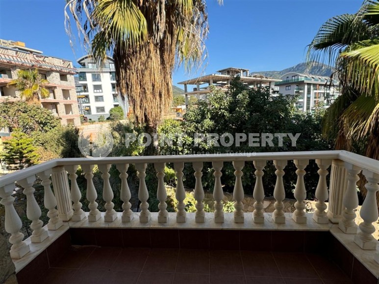 Magnificent three-storey villa 300 m² with pool and garden, Upper Oba-id-8726-photo-13