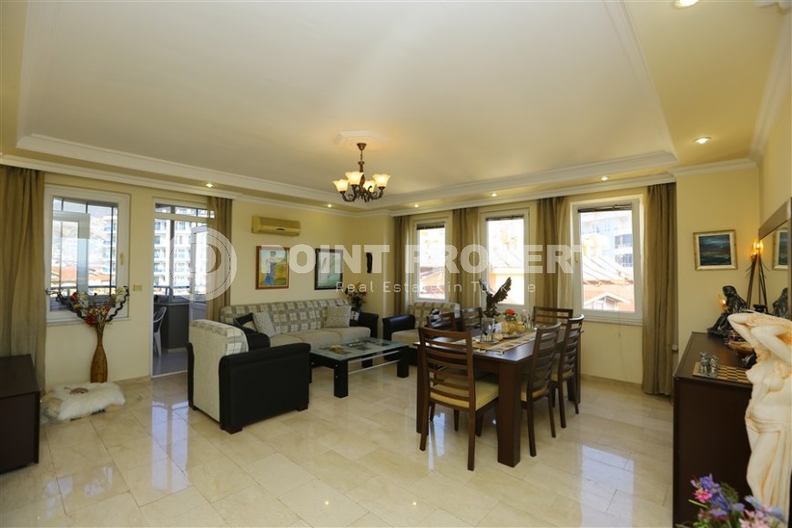 Квартира 100 м² в центре Аланьи, с отдельной кухней и ВНЖ-id-8738-photo-2