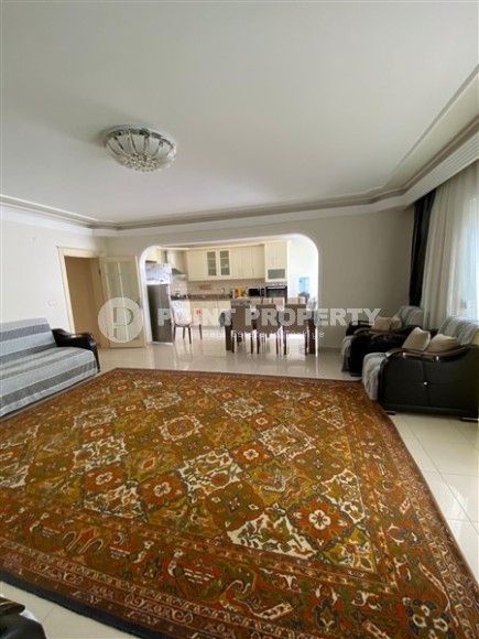 Просторная 2+1 квартира 130 м² в Махмутларе-id-8740-фото-3