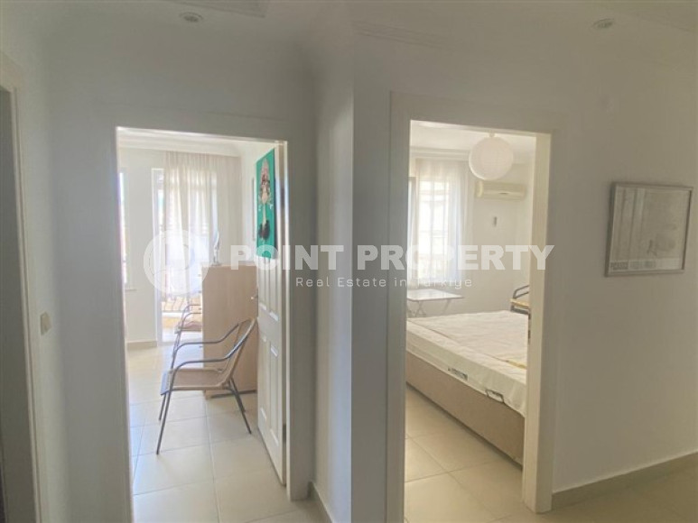 Two bedroom apartment, 120m² with sunset view, on the main street of Mahmutlar, Alanya-id-1684-photo-9