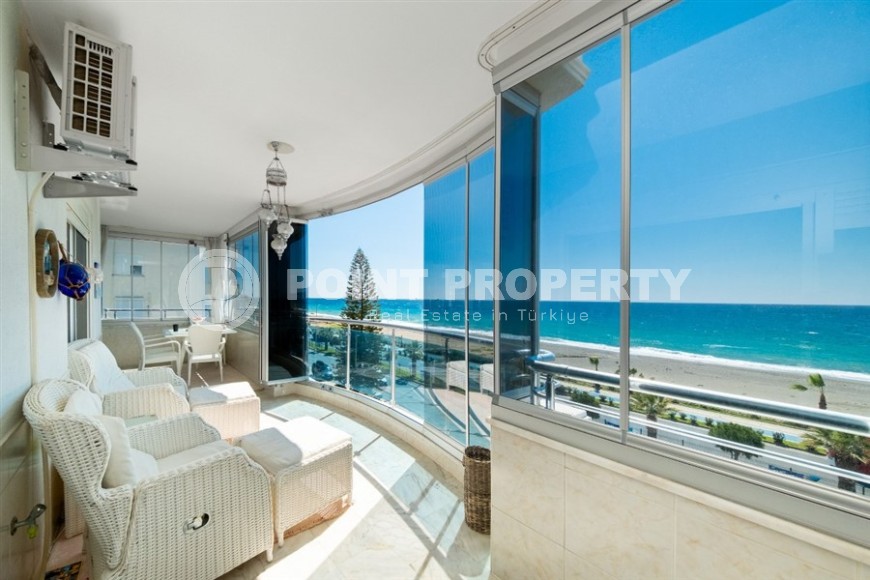 Apartment 120 m² in a prestigious complex on the first coastline in Mahmutlar-id-8764-photo-9