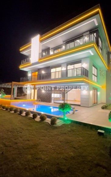 Трехэтажная вилла 460м2, с личным бассейном в Каргыджаке, 1300м до Средиземного моря-id-2384-фото-51