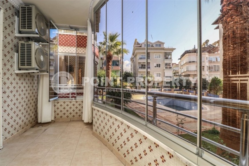 Просторная квартира с мебелью и техникой у самого берега моря-id-8776-фото-11