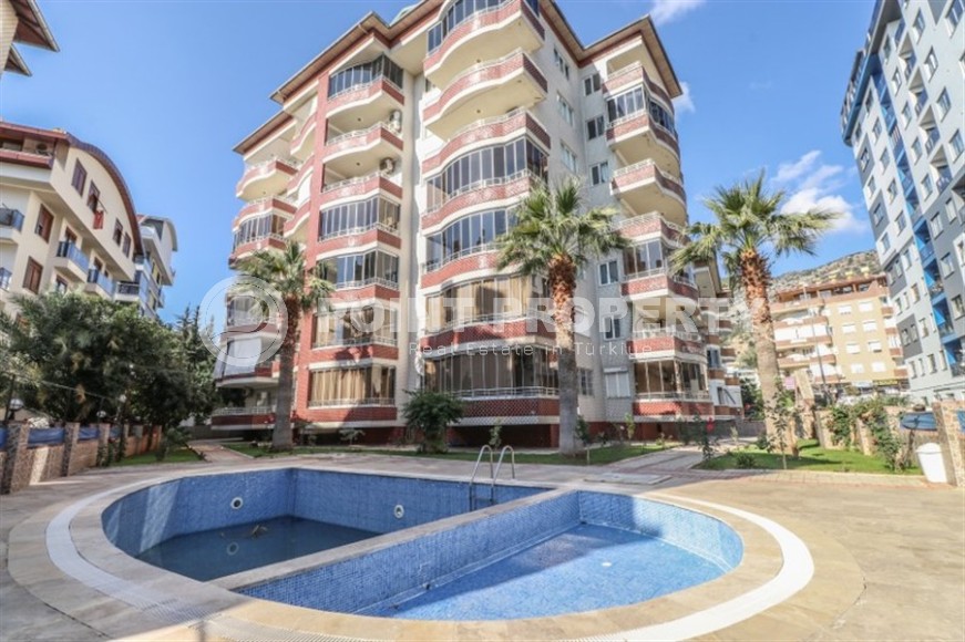 Просторная квартира с мебелью и техникой у самого берега моря-id-8776-фото-13