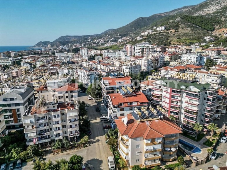 Просторная квартира с мебелью и техникой у самого берега моря-id-8776-фото-14