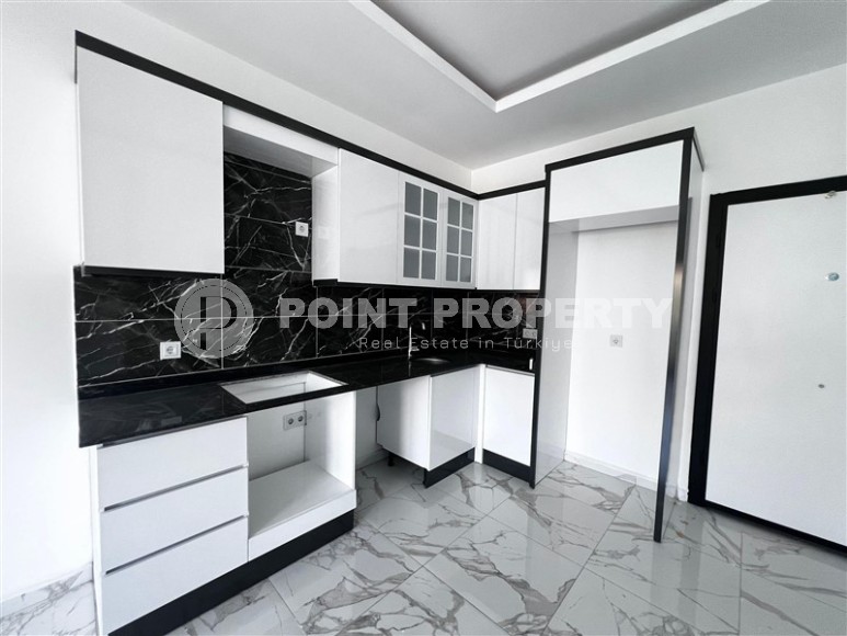 Современная квартира 1+1 с видом на горы в районе Демирташ-id-8784-фото-2