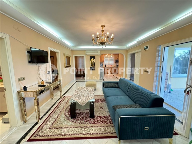 Luxury villa with pool and garden in Kargicak-id-8787-photo-2