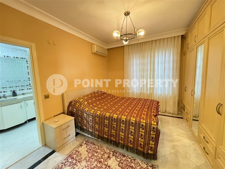 Luxury villa with pool and garden in Kargicak-id-8787-photo-11