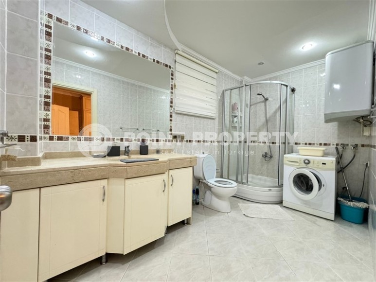 Luxury villa with pool and garden in Kargicak-id-8787-photo-13