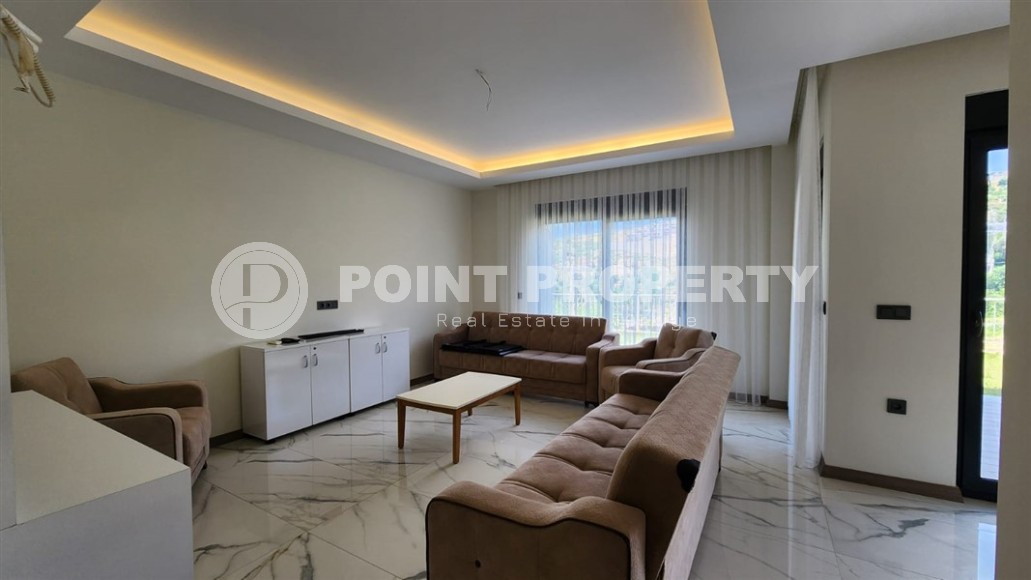 Уютная вилла с террасой и шикарными видами на горы-id-8832-фото-2