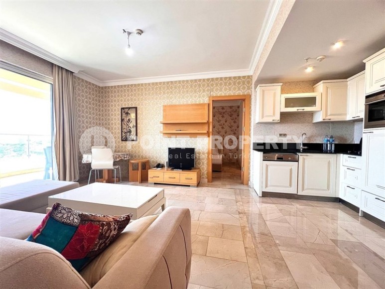 Квартира с двумя спальнями и невероятными видами на горы и море-id-8833-фото-2