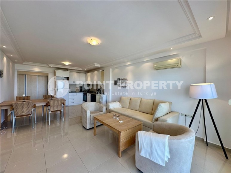 Spacious apartment 100 m² with sea view in a low-rise building in Kargicak-id-8860-photo-3