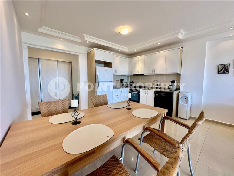 Spacious apartment 100 m² with sea view in a low-rise building in Kargicak-id-8860-photo-4