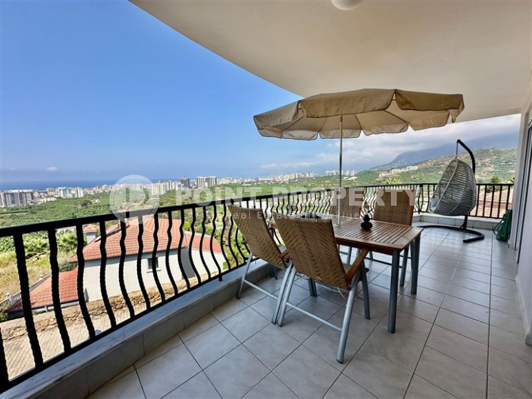 Spacious apartment 100 m² with sea view in a low-rise building in Kargicak-id-8860-photo-11