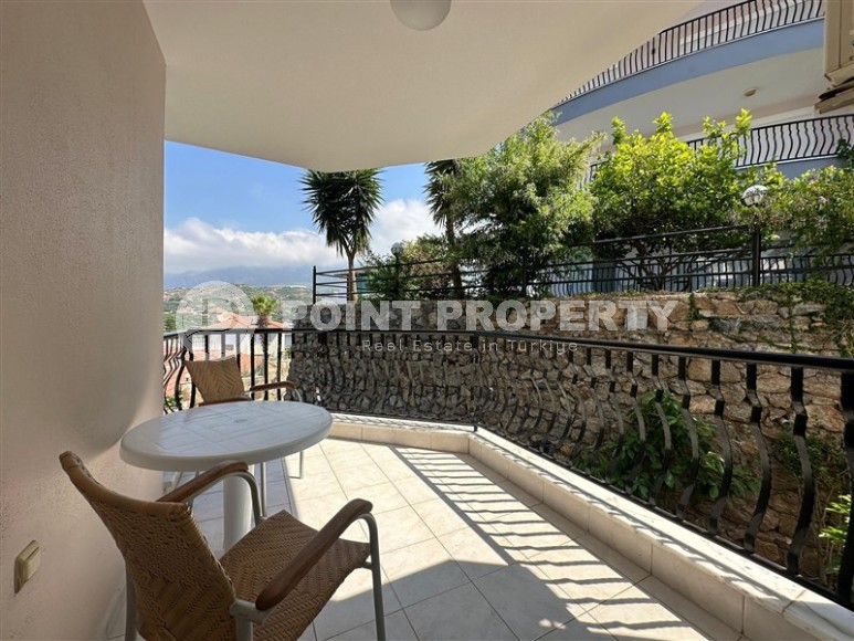 Spacious apartment 100 m² with sea view in a low-rise building in Kargicak-id-8860-photo-12