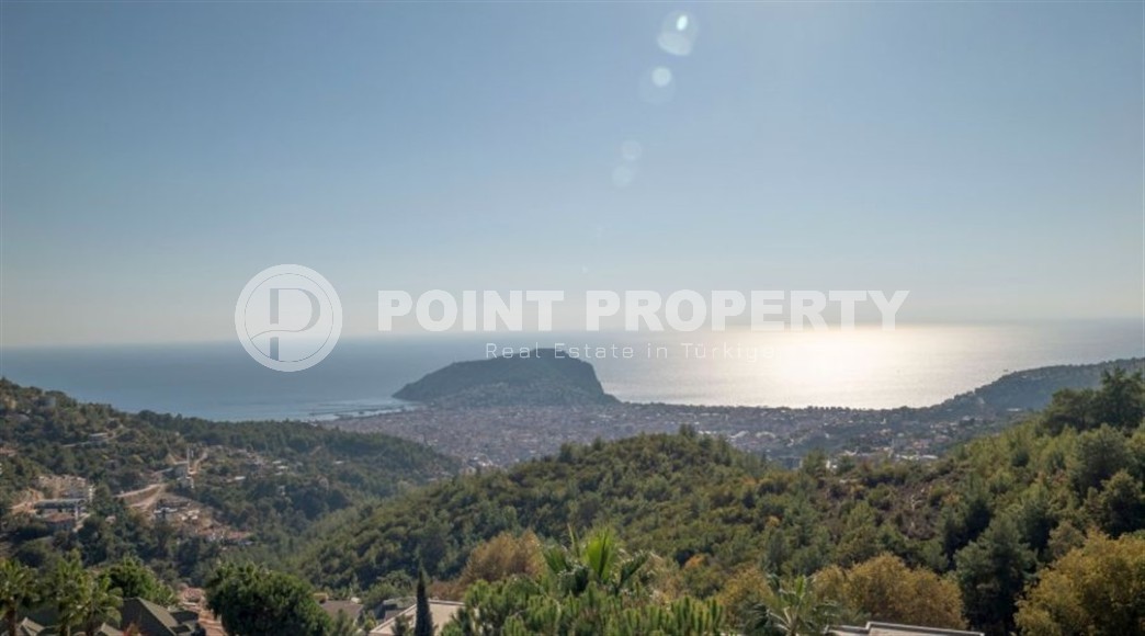 Spacious villa 250 m² with sea view and residence permit opportunity in the center of Alanya-id-8900-photo-14